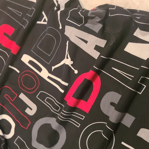 Jordan Kids Graphic T-Shirt - Black and Red - Picture 5 of 5